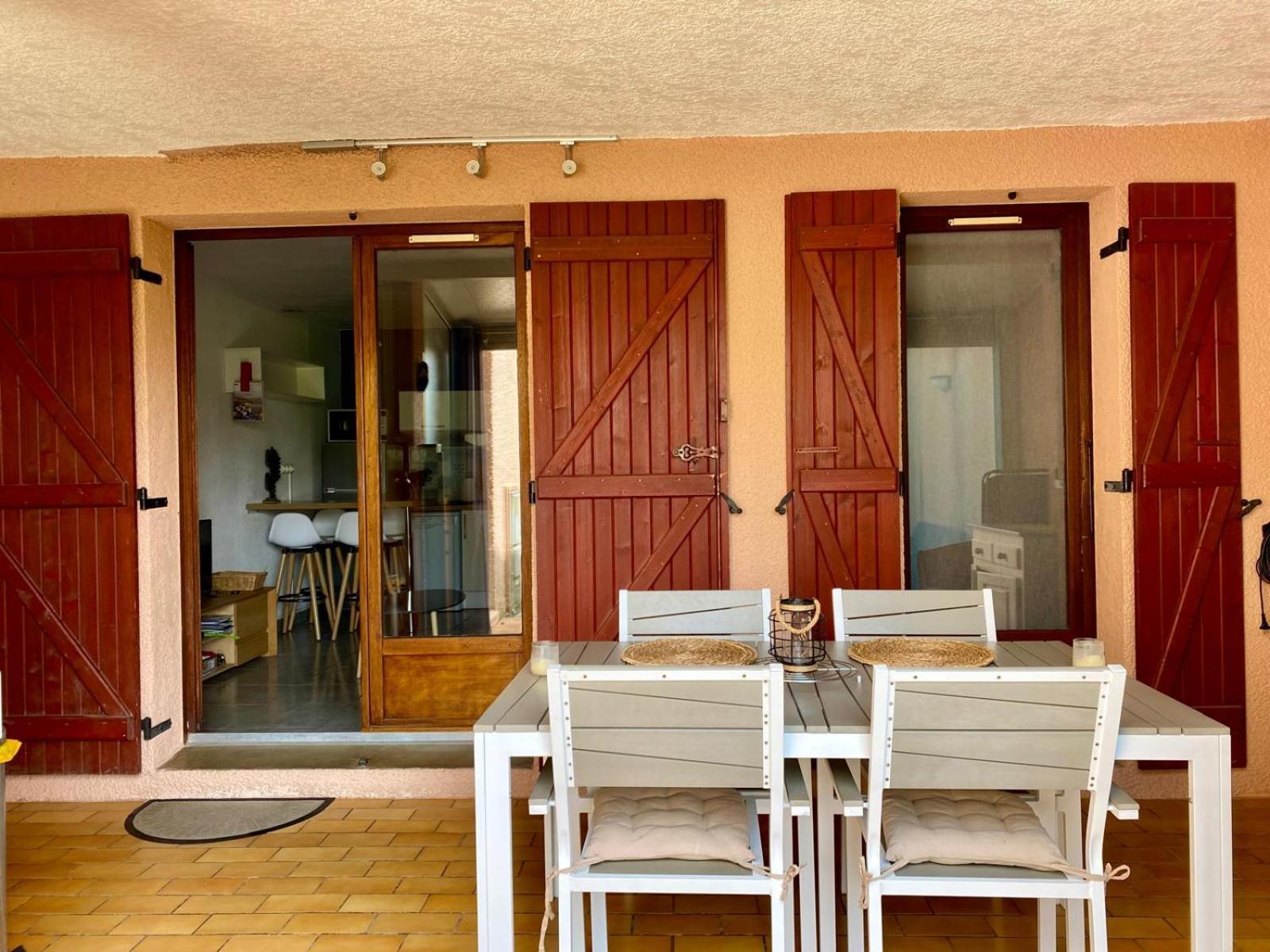 Superbe Appartement T2 En Residence Avec Piscine 圣西普里安 外观 照片